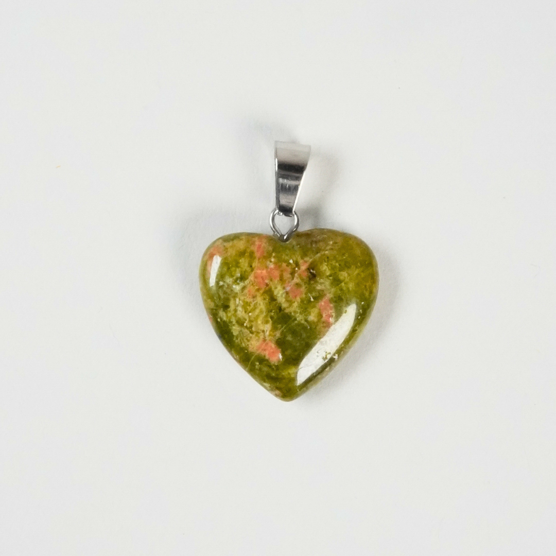 Hjärta hänge i grön och rosa sten med silverfäste