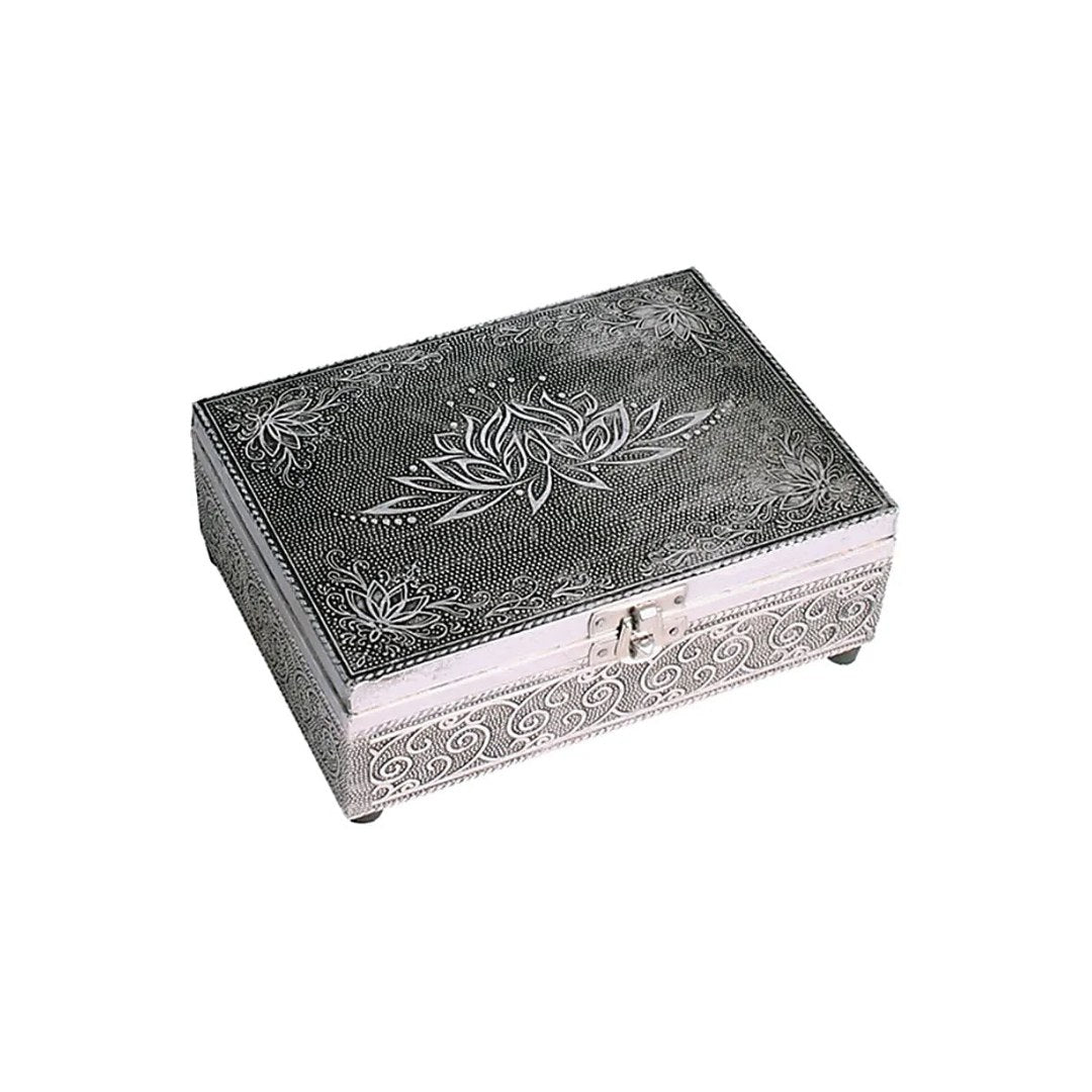 Box for oracle cards - lotus